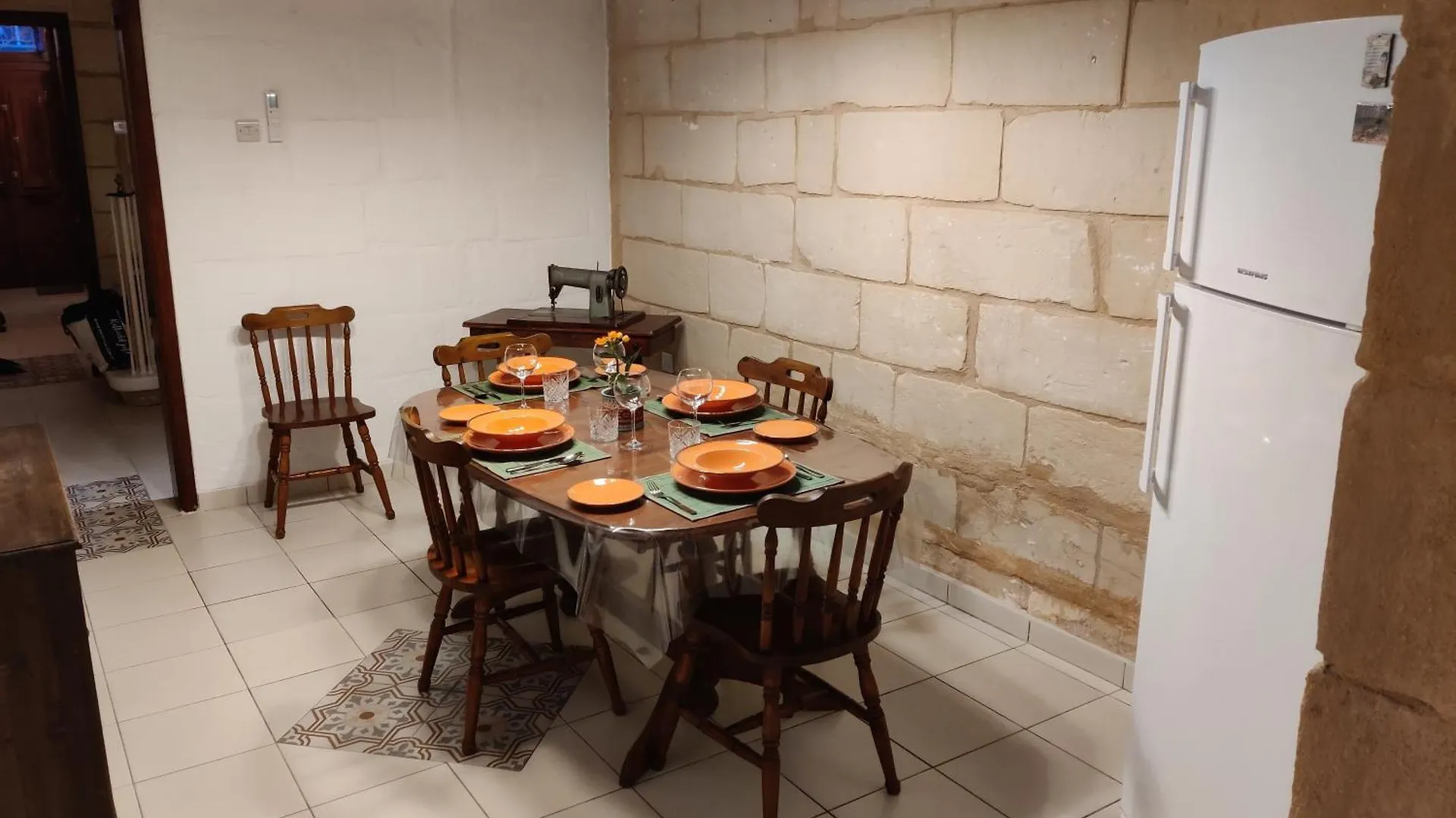 Peaceful Traditional Maltese Townhouse Luqa 0*,  Malta